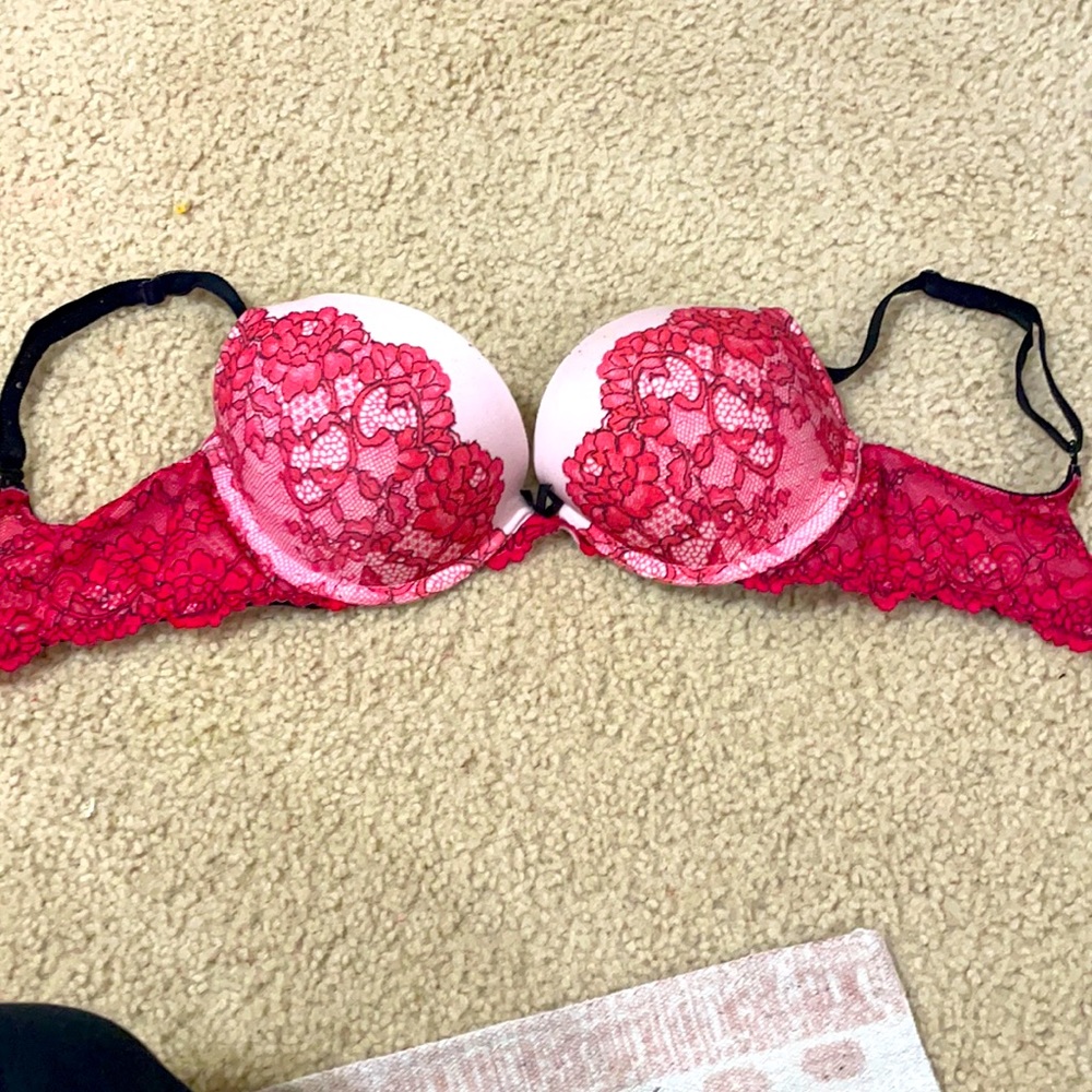 Vs bra 32D